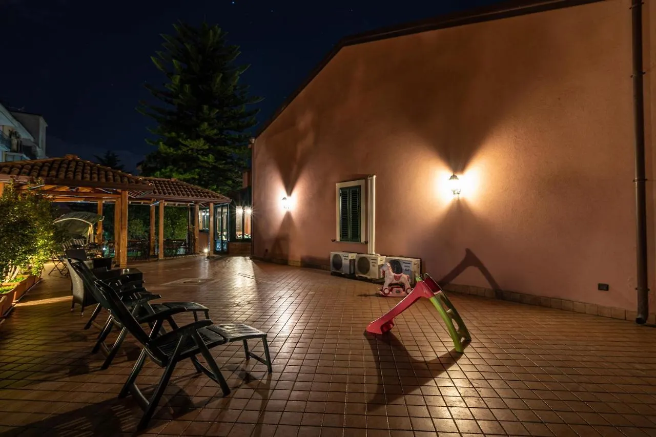 Bed & Breakfast Alhambra - Guest House Di Charme Giarre