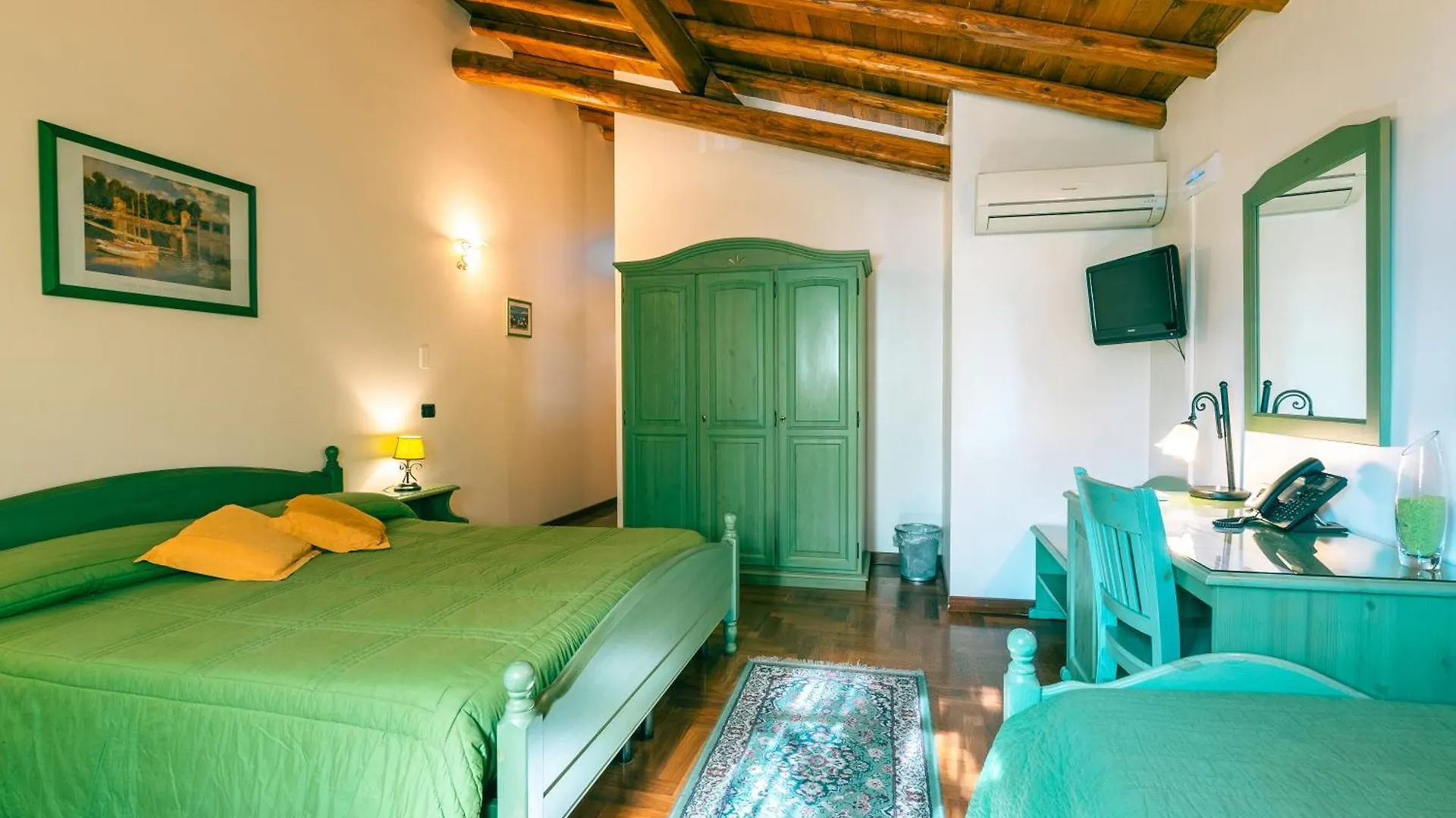 Alhambra - Guest House Di Charme Giarre Bed & Breakfast