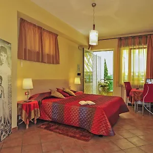 Ai Cipressi 3* Lukka